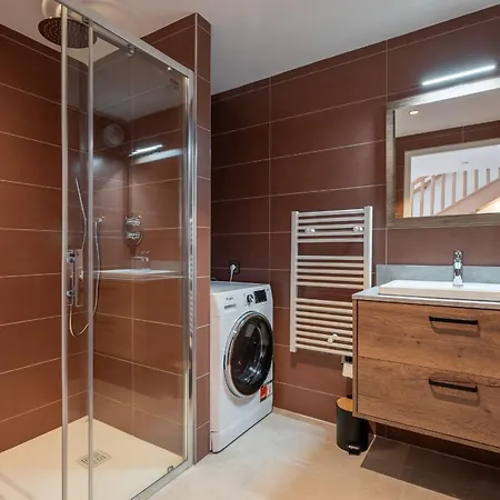 Apartment Nochebuena, Alpe D'huez - By Emerald Huez