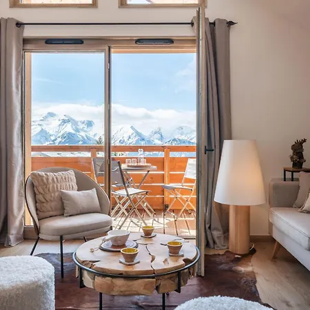 Nochebuena, Alpe D'huez - By Emerald Huez